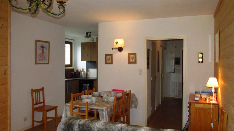 _lv_images__lot_0000320340_03_19229211