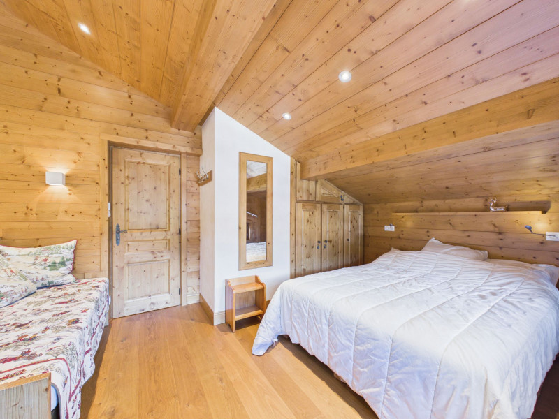 _lv_images__lot_0000320501_11_19388978