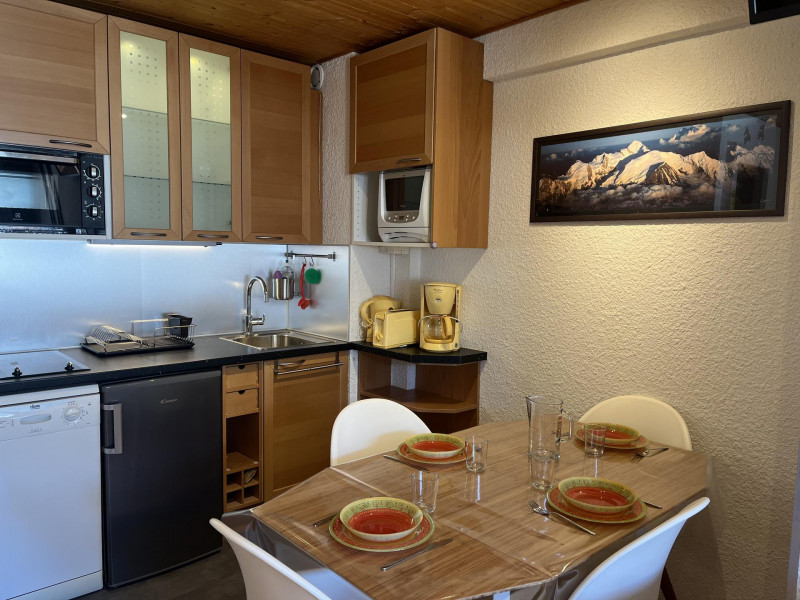 _lv_images__lot_0000330141_04_19123572