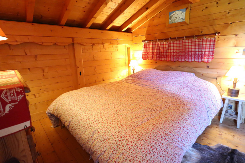 _lv_images__lot_0000370005_08_18052154