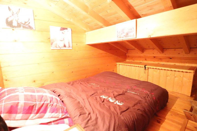 _lv_images__lot_0000370005_11_19296089