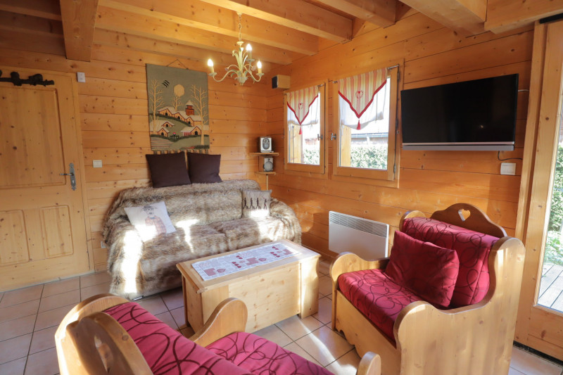 _lv_images__lot_0000380011_01_18438384