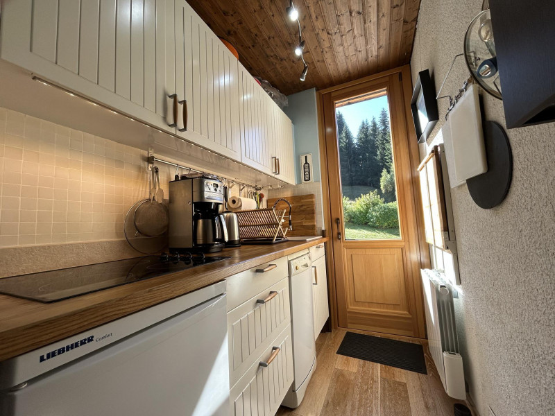 _lv_images__lot_0000400229_02_17869496