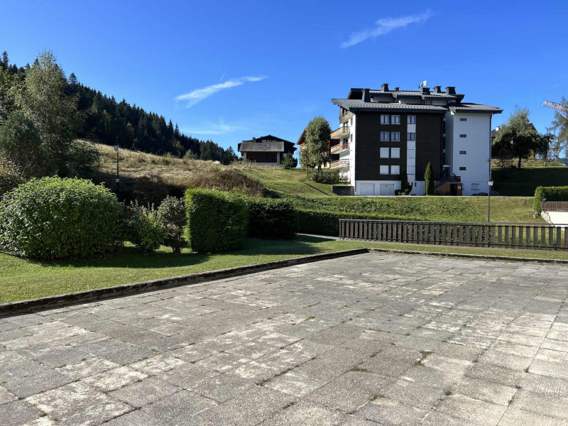 _lv_images__lot_0000400229_07_18486563