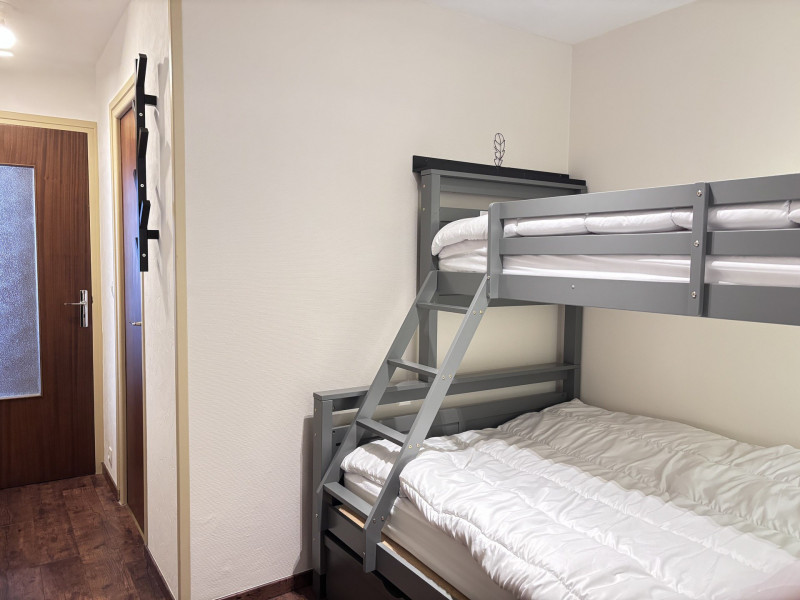 _lv_images__lot_0000410237_08_18069286 _lv_images__lot_0000410237_08_18069286