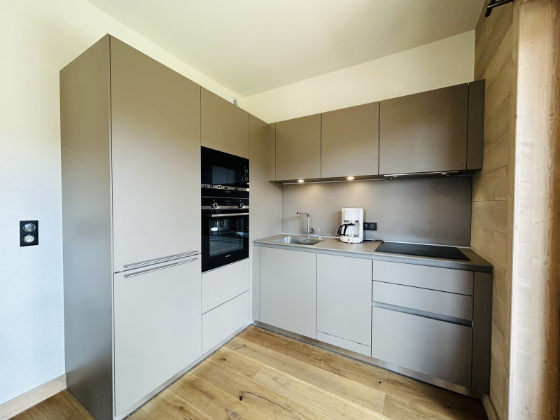 _lv_images__lot_0000450315_04_19286378