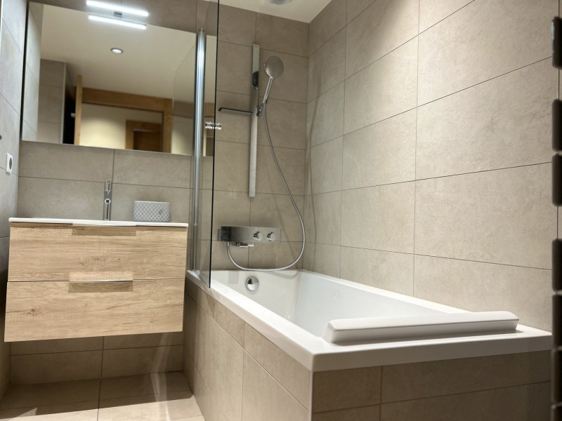 _lv_images__lot_0000450345_05_18485410