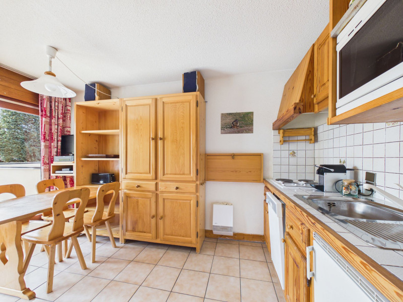 _lv_images__lot_0000500203_02_19389966