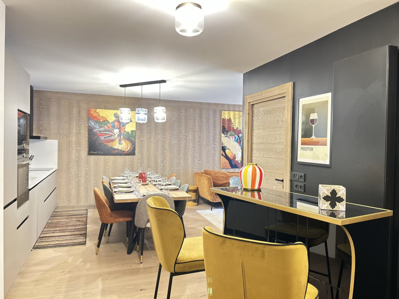 _lv_images__lot_0000520412_02_18380747