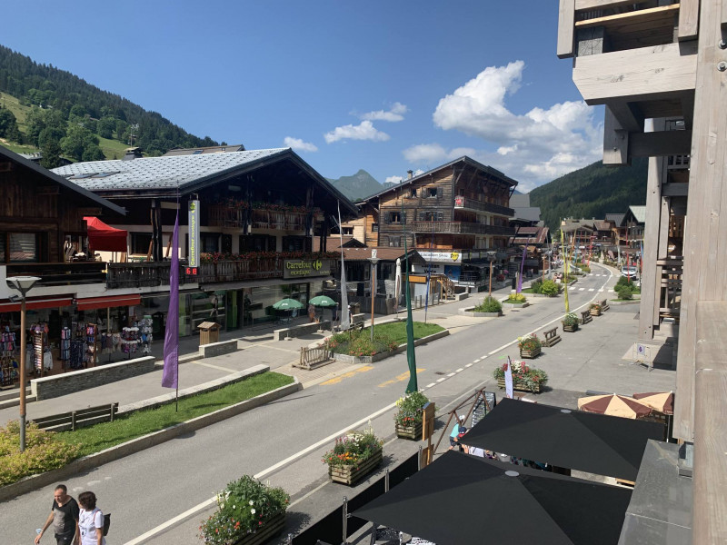 _lv_images__lot_0000520412_13_18493756