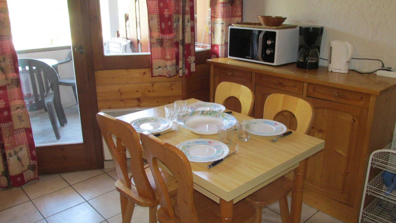 _lv_images__lot_0000550208_08_17878502 _lv_images__lot_0000550208_08_17878502