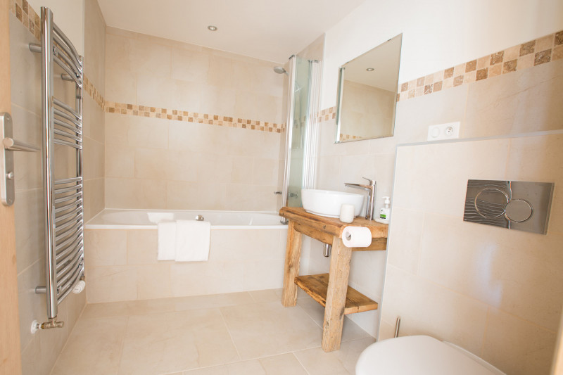 _lv_images__lot_0000610004_13_19121737 _lv_images__lot_0000610004_13_19121737