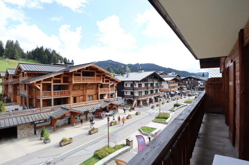 _lv_images__lot_0000700202_08_20437490