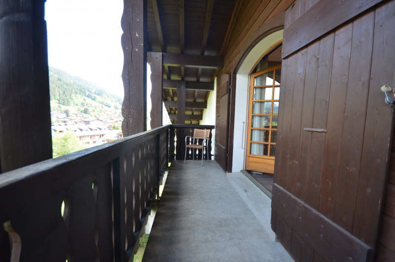 _lv_images__lot_0000720504_11_18438746