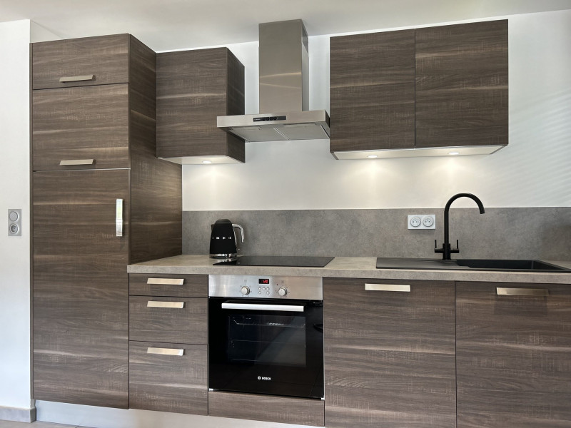 _lv_images__lot_0003560256_03_18126930