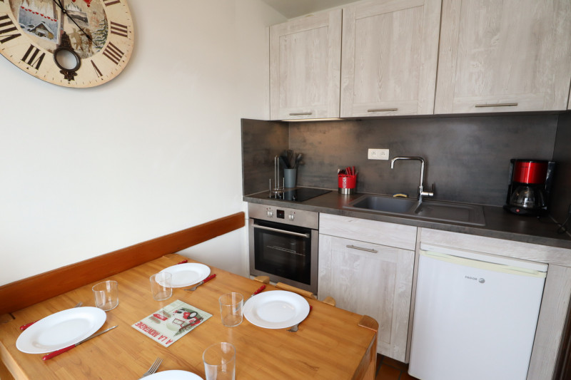 _lv_images__lot_0003660146_02_18127969 _lv_images__lot_0003660146_02_18127969