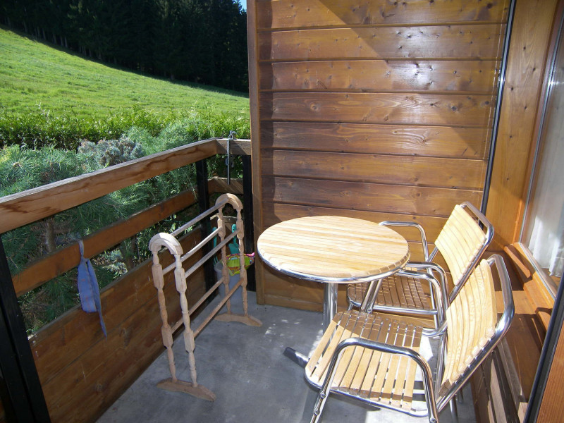 _lv_images__lot_0003820244_09_19123399