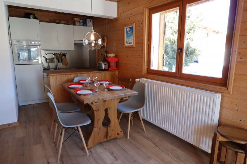 _lv_images__lot_0003850356_02_19296244