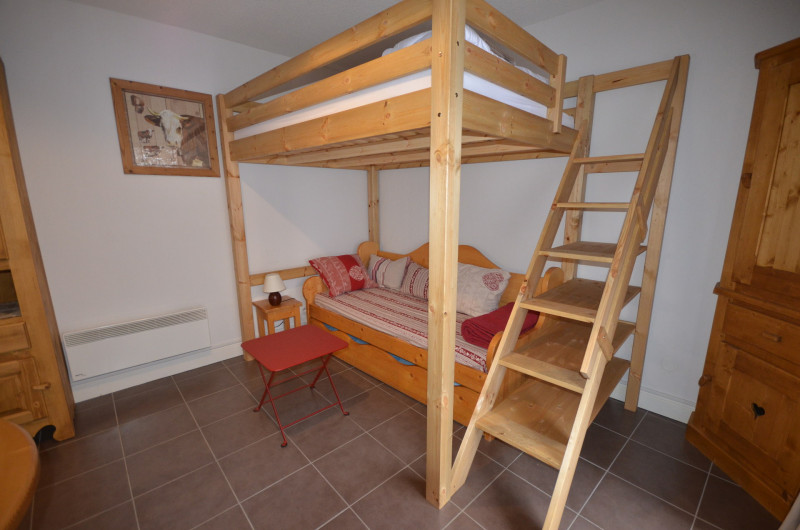 _lv_images__lot_0004000107_07_19625191 _lv_images__lot_0004000107_07_19625191