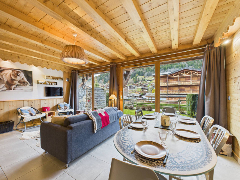 _lv_images__lot_0004140369_03_19390356