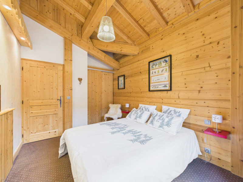 _lv_images__lot_0004140369_11_18805703