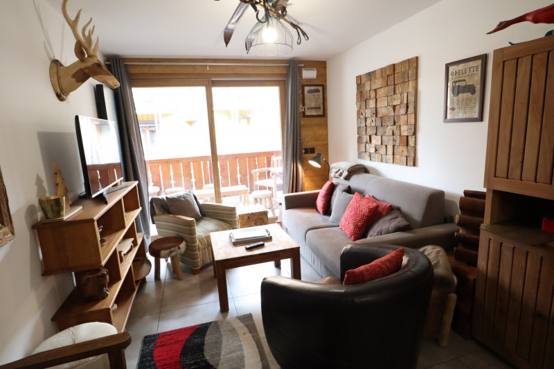 _lv_images__lot_0004230230_02_18070478 _lv_images__lot_0004230230_02_18070478