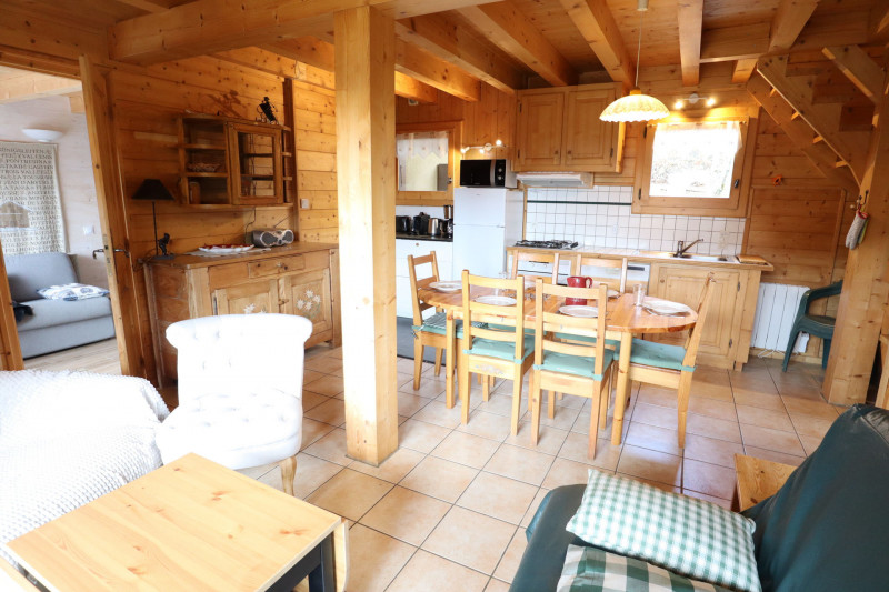 _lv_images__lot_0004250054_02_18146136 _lv_images__lot_0004250054_02_18146136