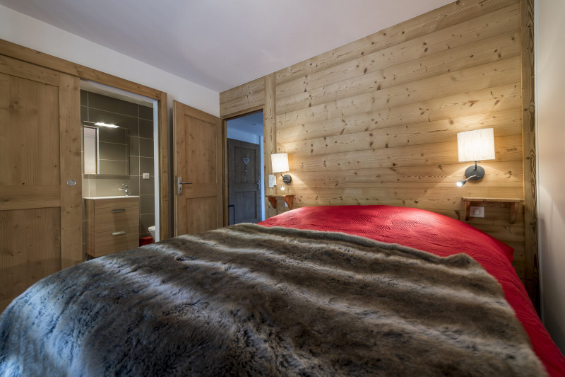 _lv_images__lot_0004260307_05_19151005 _lv_images__lot_0004260307_05_19151005