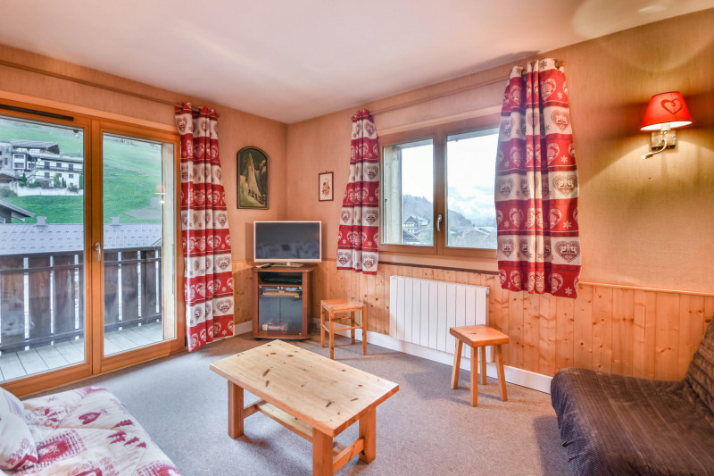 _lv_images__lot_0020302135_07_18434702