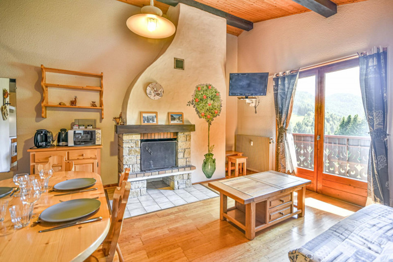 _lv_images__lot_0020392215_03_17973601 _lv_images__lot_0020392215_03_17973601