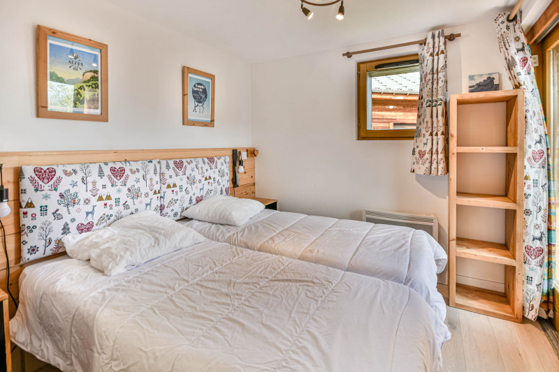 _lv_images__lot_0020392216_07_19263248