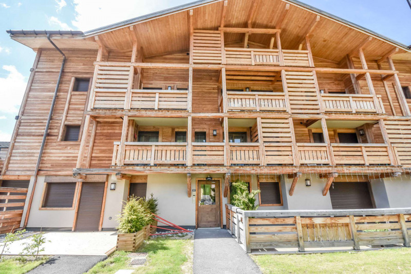 _lv_images__lot_0020392216_15_19253529