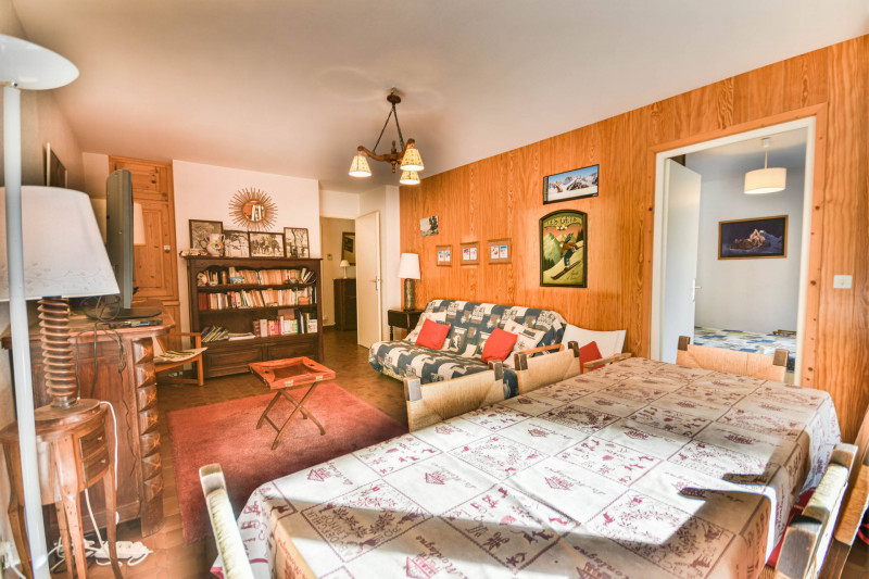 _lv_images__lot_0020392279_03_18800751