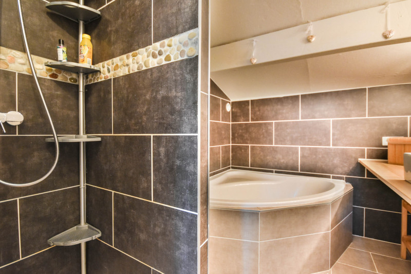 _lv_images__lot_0020392292_11_18791891