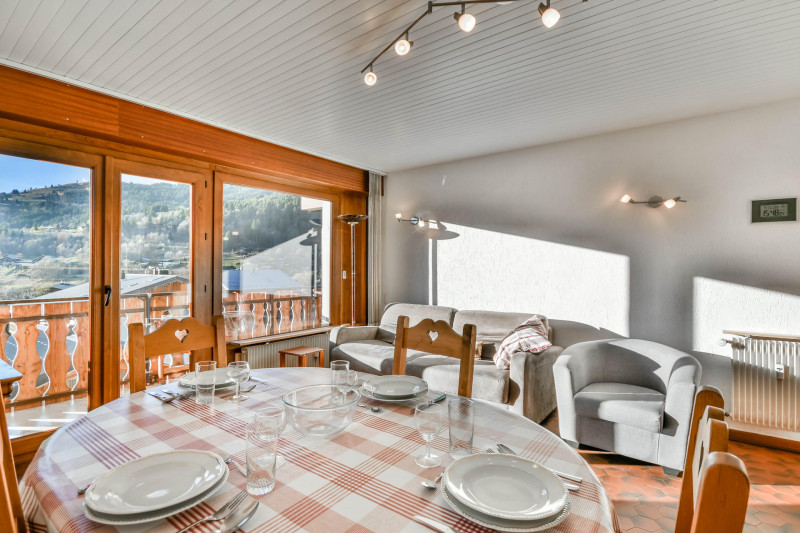 _lv_images__lot_0020392294_03_19157177