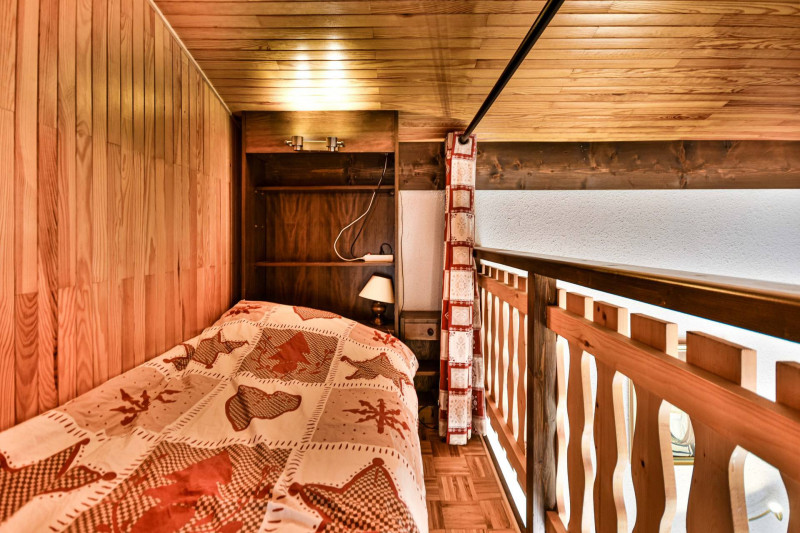 _lv_images__lot_0020392297_11_18084323 _lv_images__lot_0020392297_11_18084323