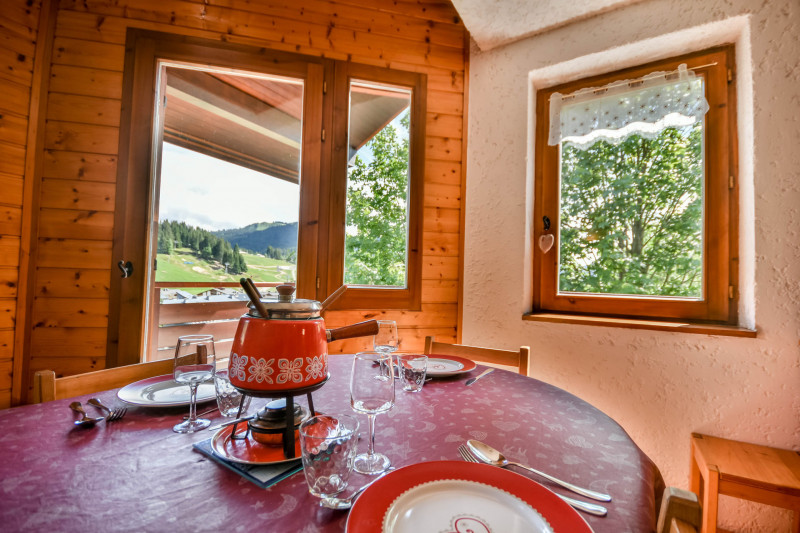 _lv_images__lot_0020392302_03_17874393