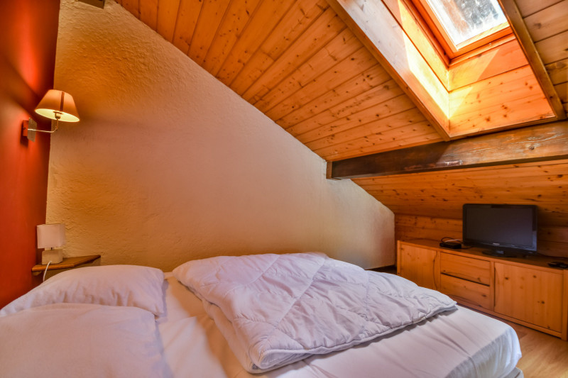 _lv_images__lot_0020392302_08_18538534 _lv_images__lot_0020392302_08_18538534