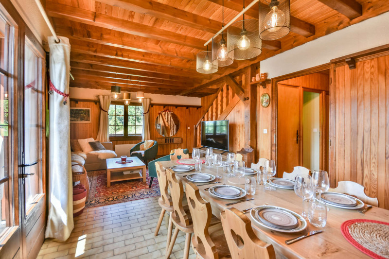 _lv_images__lot_0020392303_02_18368905