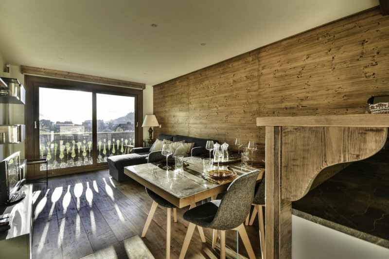 _lv_images__lot_0020392326_01_17873628