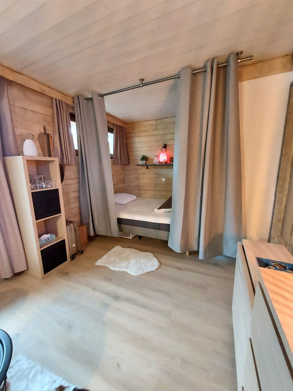 _lv_images__lot_0020392407_12_17710031