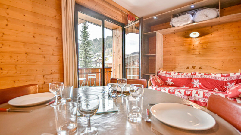 _lv_images__lot_0020392409_06_18425373