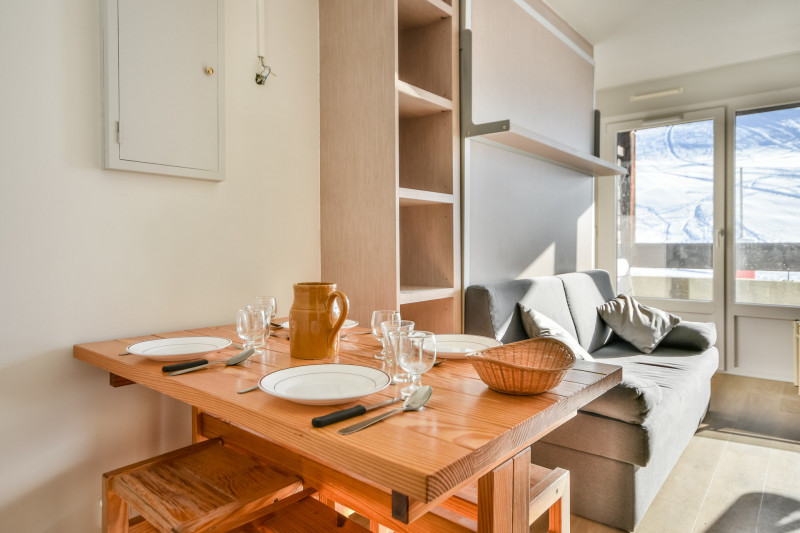 _lv_images__lot_0020392415_03_18425529