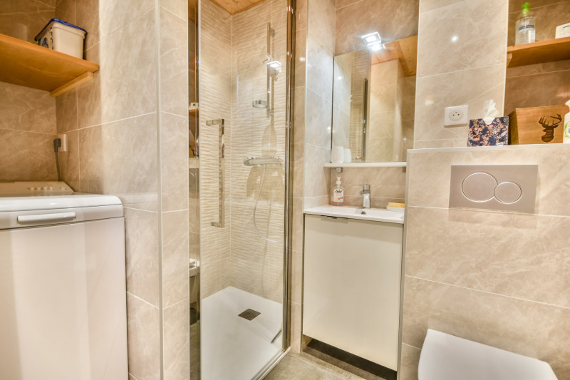 _lv_images__lot_0020392422_10_19128027