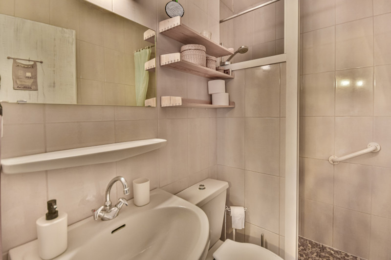 _lv_images__lot_0020392423_05_17974154