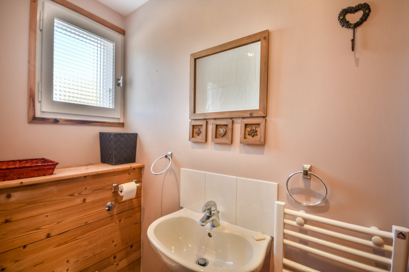 _lv_images__lot_0020392424_13_19290868