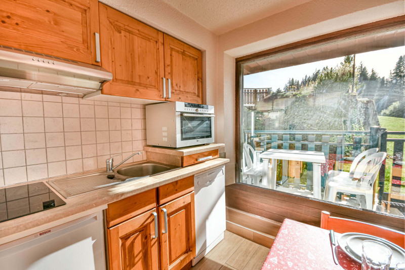 _lv_images__lot_0020392430_03_18935046