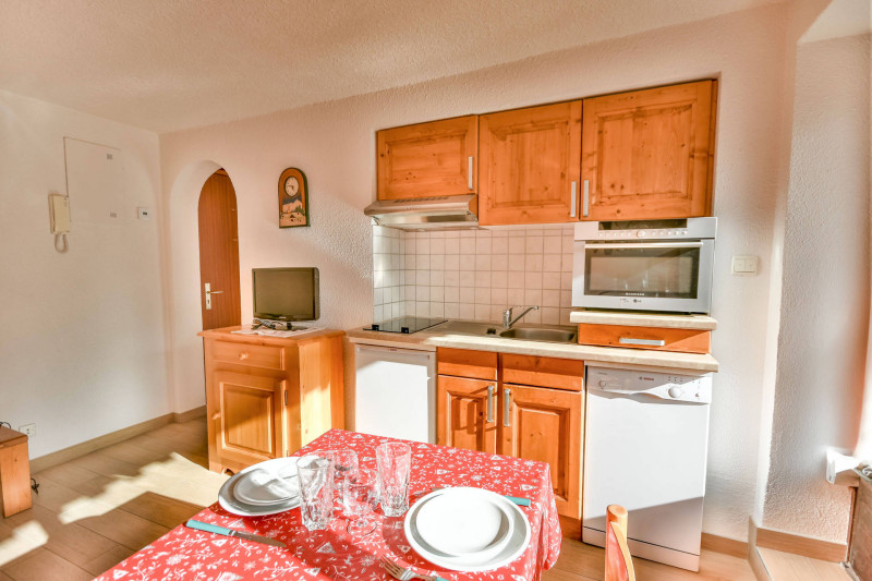 _lv_images__lot_0020392430_09_18048080 _lv_images__lot_0020392430_09_18048080