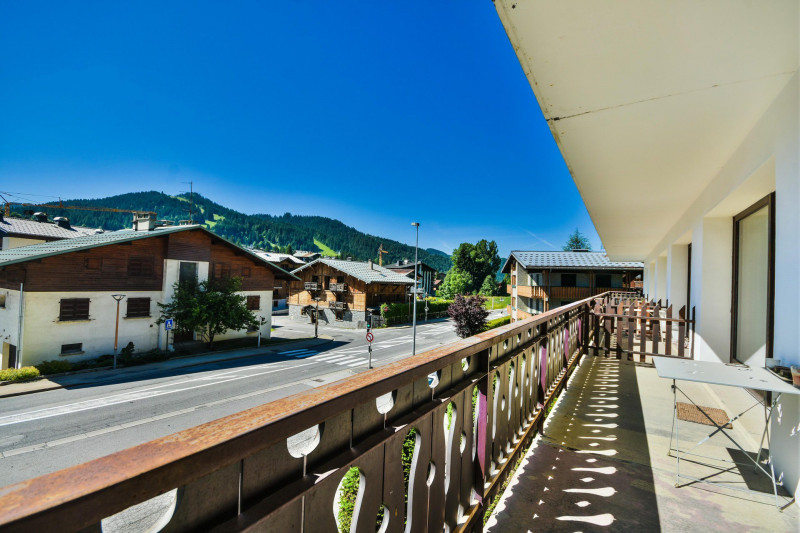 _lv_images__lot_0020392433_09_18934469