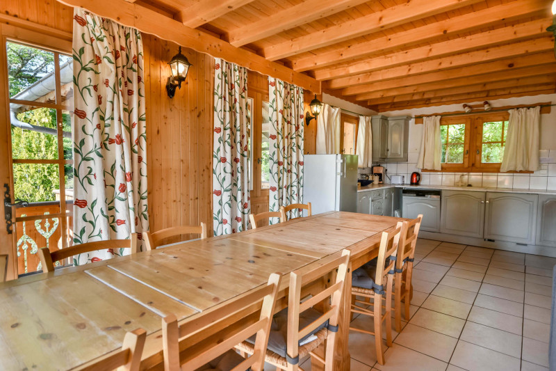 _lv_images__lot_0020392439_04_19118115